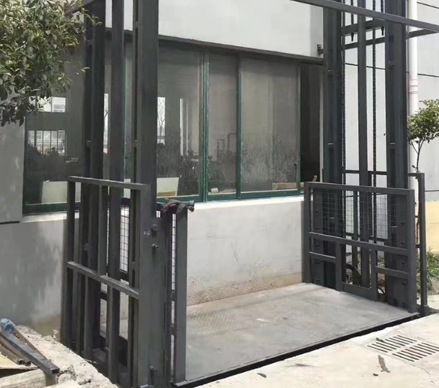 威海导轨式施工升降机助力民生工程提速增效